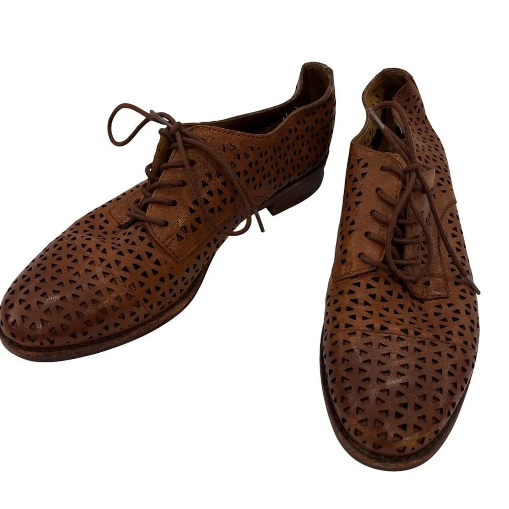 Patricia Nash Sophia Perforated Leather Oxford 7.5 Brown Lace Up Shoes DerbyBoho